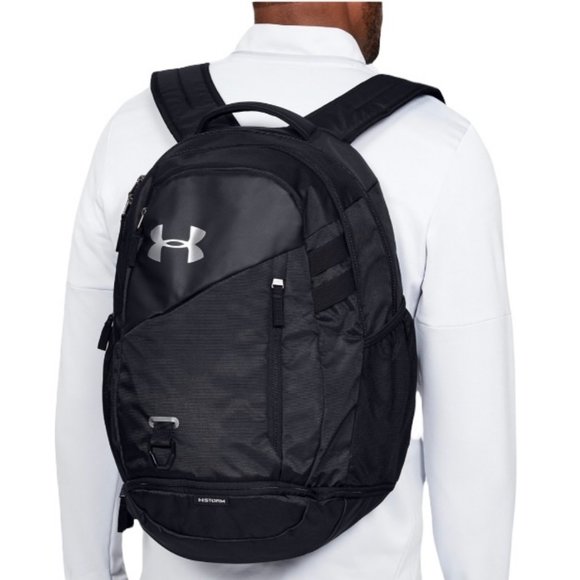 Under Armour Other - Under Armour 15" Laptop Bag 1342651 001 Adult Hustle 4.0 Backpack Black Man's
